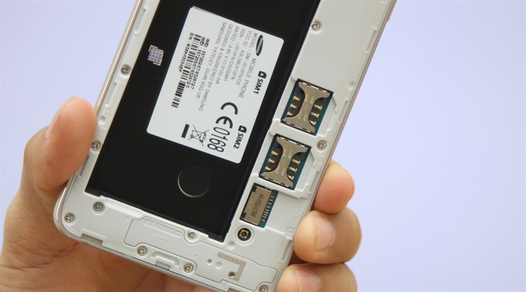 Điện thoại Samsung Galaxy J5 (2016)