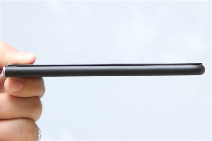 Điện thoại Obi Worldphone MV1 Màu Đen