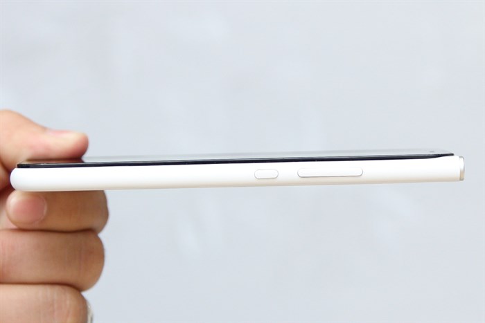 Điện thoại Obi Worldphone MV1 Màu Trắng