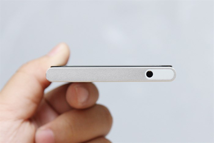 Điện thoại Obi Worldphone MV1 Màu Trắng