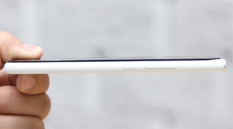 Điện thoại Obi Worldphone MV1 Màu Trắng