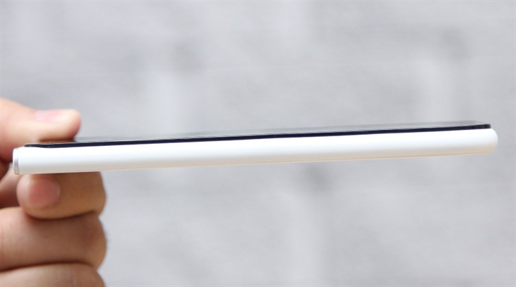 Điện thoại Obi Worldphone MV1 Màu Trắng