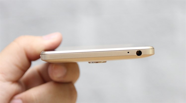 Điện thoại ZTE Blade Wave 3