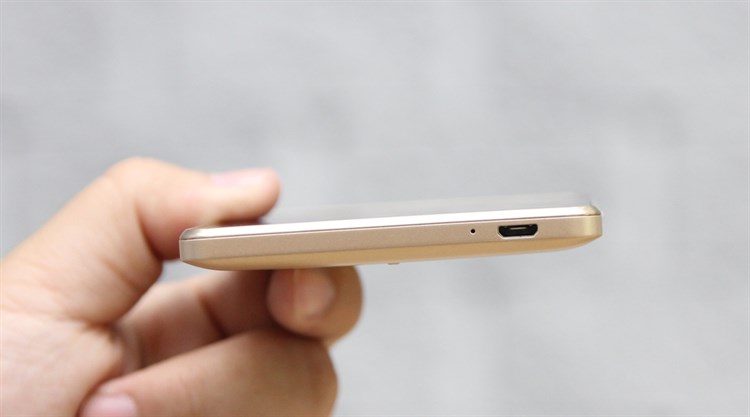 Điện thoại ZTE Blade Wave 3