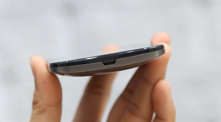 Điện thoại Asus Zenfone Go ZB452KG