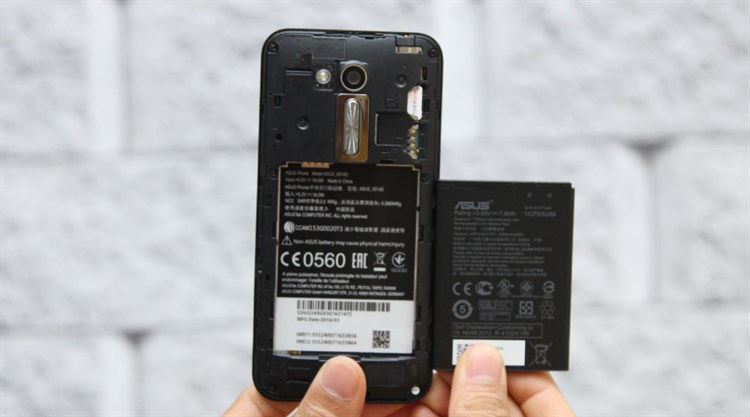 Điện thoại Asus Zenfone Go ZB452KG