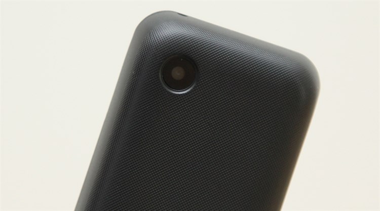 Điện thoại Philips E105 Màu Đen