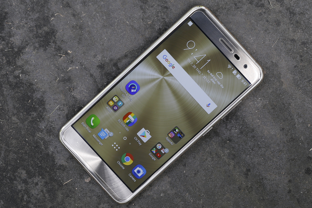 Asus Zenfone 3 ZE552KL - 7