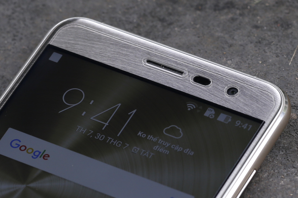 Asus Zenfone 3 ZE552KL - 17