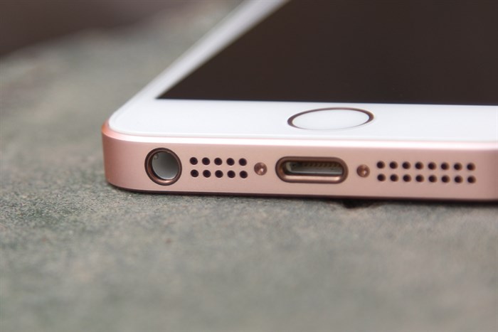 Điện thoại iPhone SE 64GB Màu Vàng Hồng