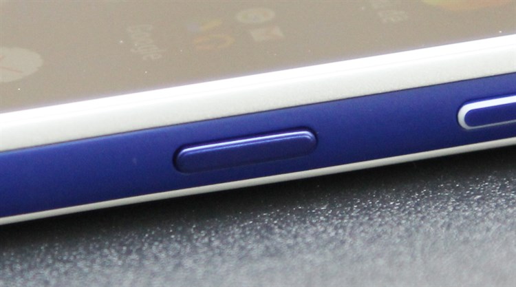 Điện thoại HTC Desire 628