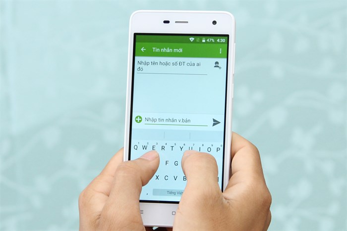 Điện thoại Q Vita