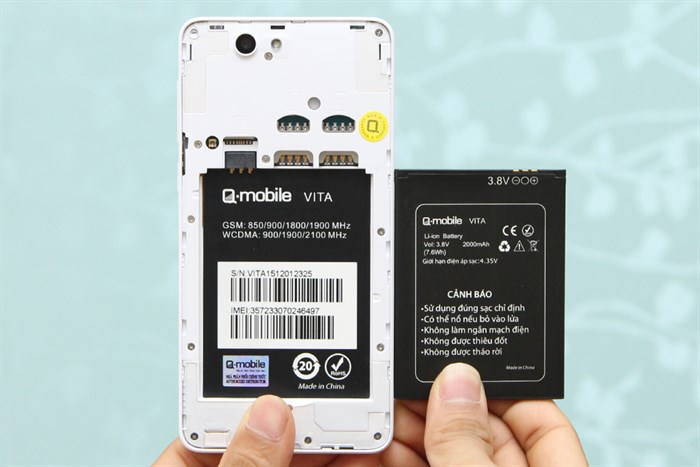 Điện thoại Q Vita