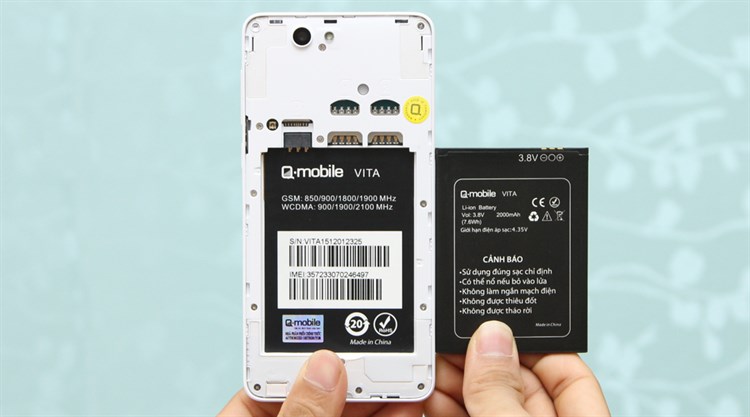 Điện thoại Q Vita