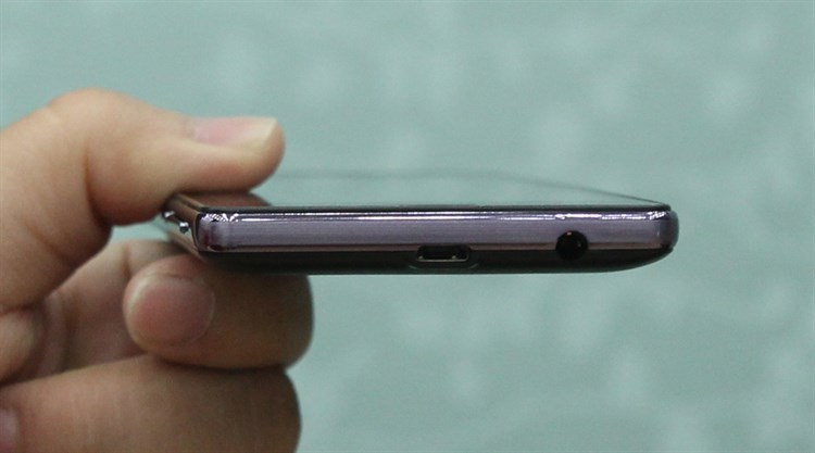 Điện thoại Q Nice