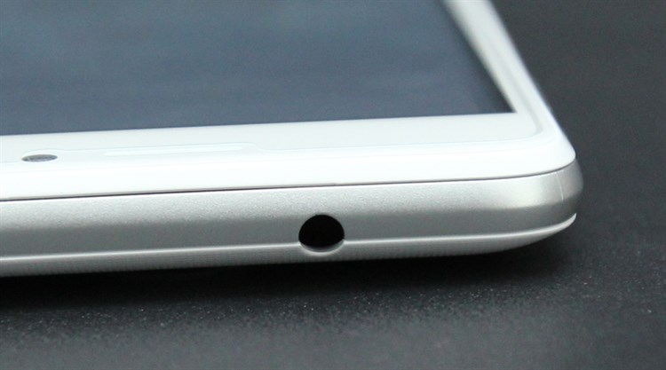 Điện thoại Mobell S39