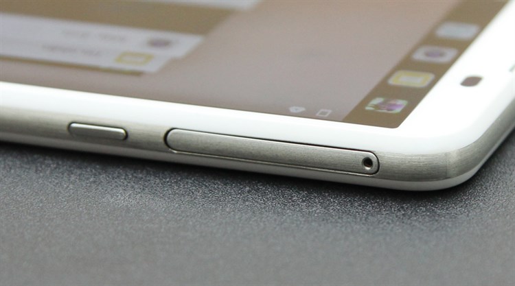 Điện thoại LG X Screen