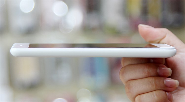 Điện thoại Mobiistar Lai Yuna C