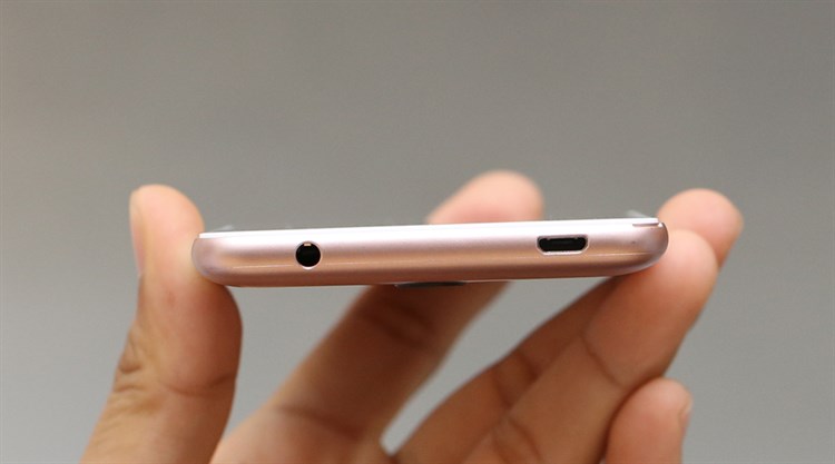 Điện thoại Mobiistar Lai Yuna C