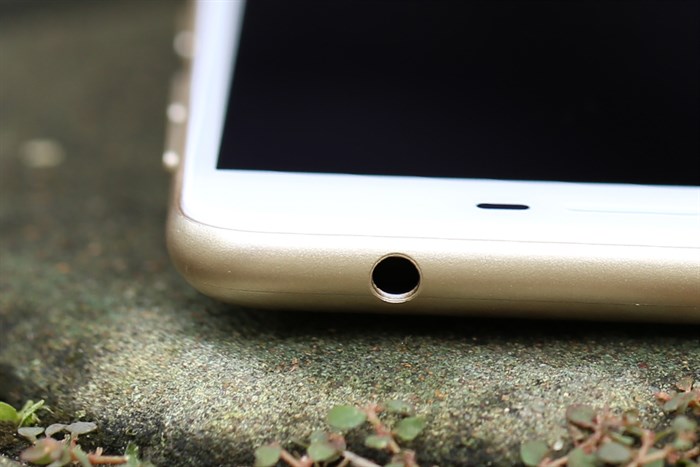 Điện thoại Mobiistar Lai Yuna C