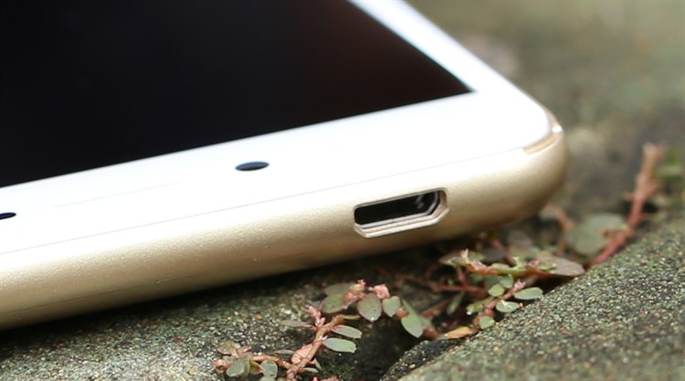 Điện thoại Mobiistar Lai Yuna C