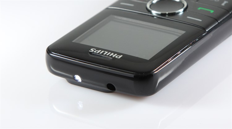 Điện thoại Philips E220