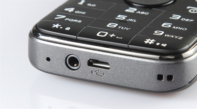 Điện thoại Philips E330 Màu Đen