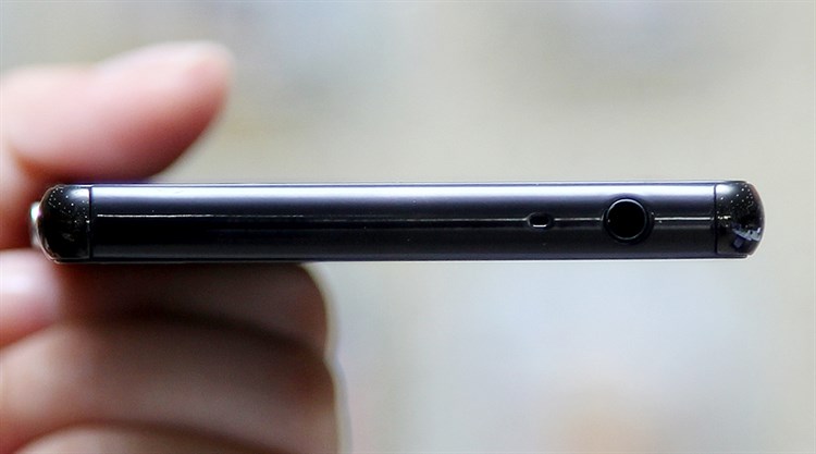 Điện thoại Sony Xperia M5 (Single SIM)