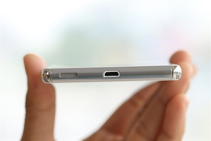 Điện thoại Sony Xperia M5 (Single SIM)