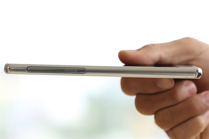 Điện thoại Sony Xperia M5 (Single SIM)