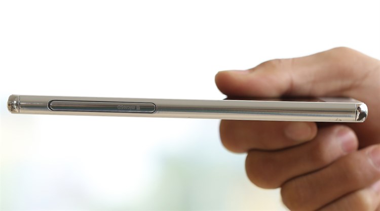 Điện thoại Sony Xperia M5 (Single SIM)