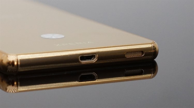 Điện thoại Sony Xperia M5 (Single SIM)