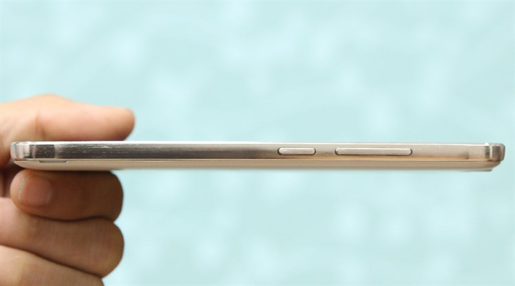 Điện thoại Q Vita S