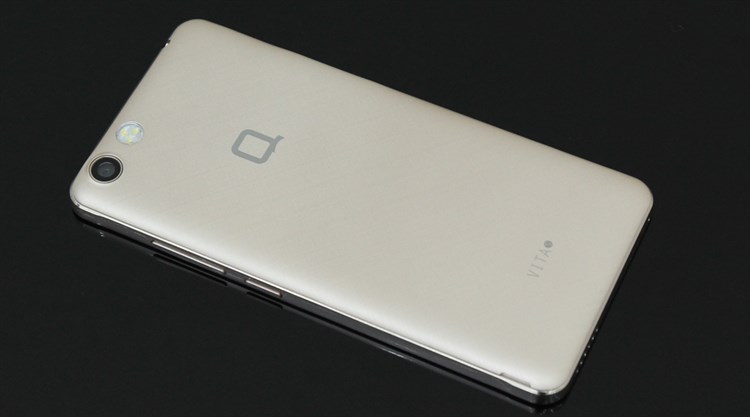 Điện thoại Q Vita S