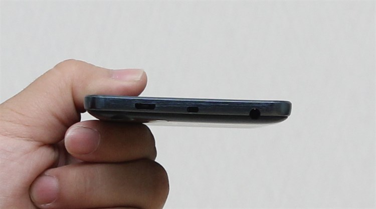 Điện thoại Q Vita S