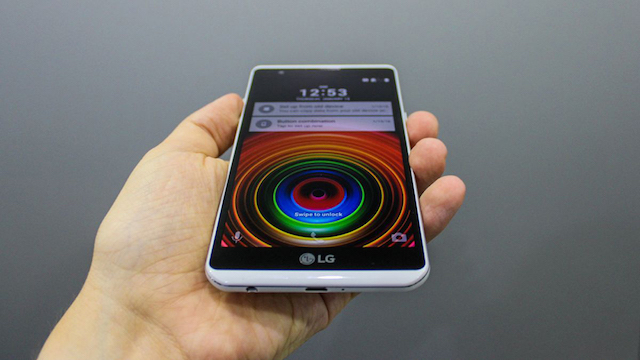 LG X Power - Sản phẩm có bộ nhớ trong 16 GB và có thể nâng cấp thêm bằng nhẻ nhớ ngoài