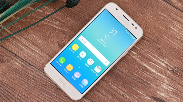 Điện thoại Samsung Galaxy J3 Pro Màu Vàng đồng