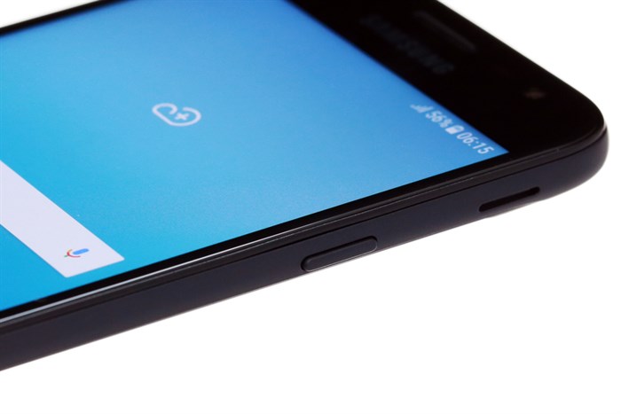 Điện thoại Samsung Galaxy J3 Pro