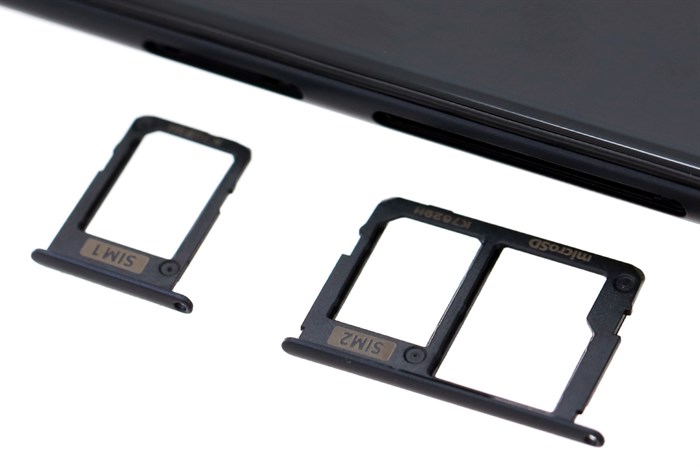 Điện thoại Samsung Galaxy J3 Pro