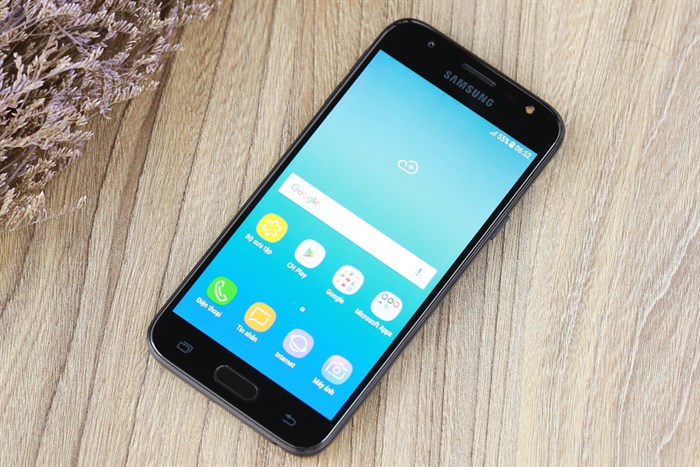 Điện thoại Samsung Galaxy J3 Pro
