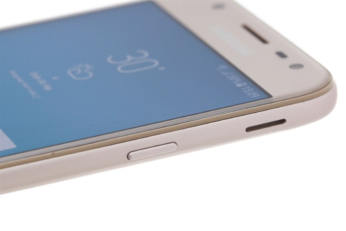 Điện thoại Samsung Galaxy J3 Pro