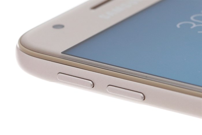 Điện thoại Samsung Galaxy J3 Pro