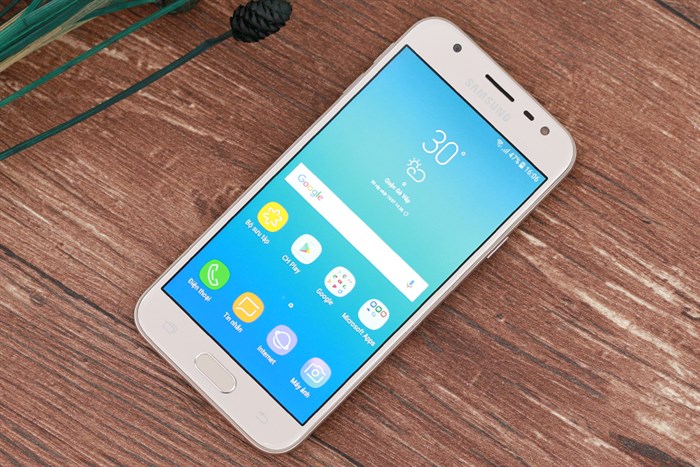 Điện thoại Samsung Galaxy J3 Pro