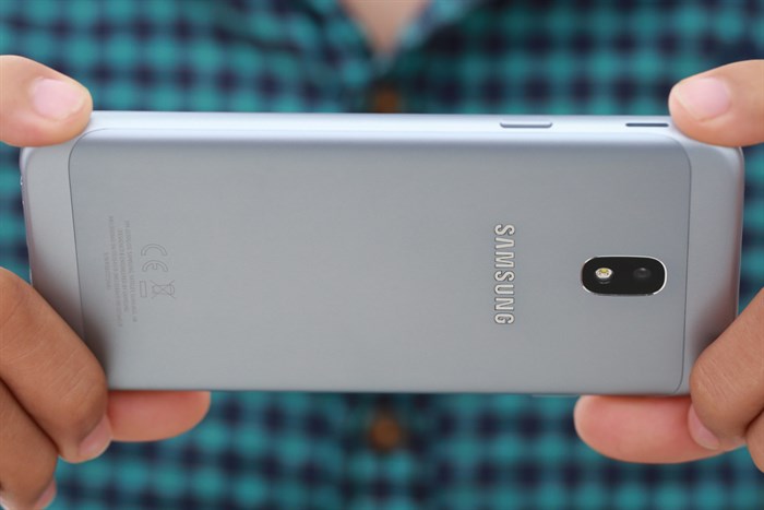 Điện thoại Samsung Galaxy J3 Pro
