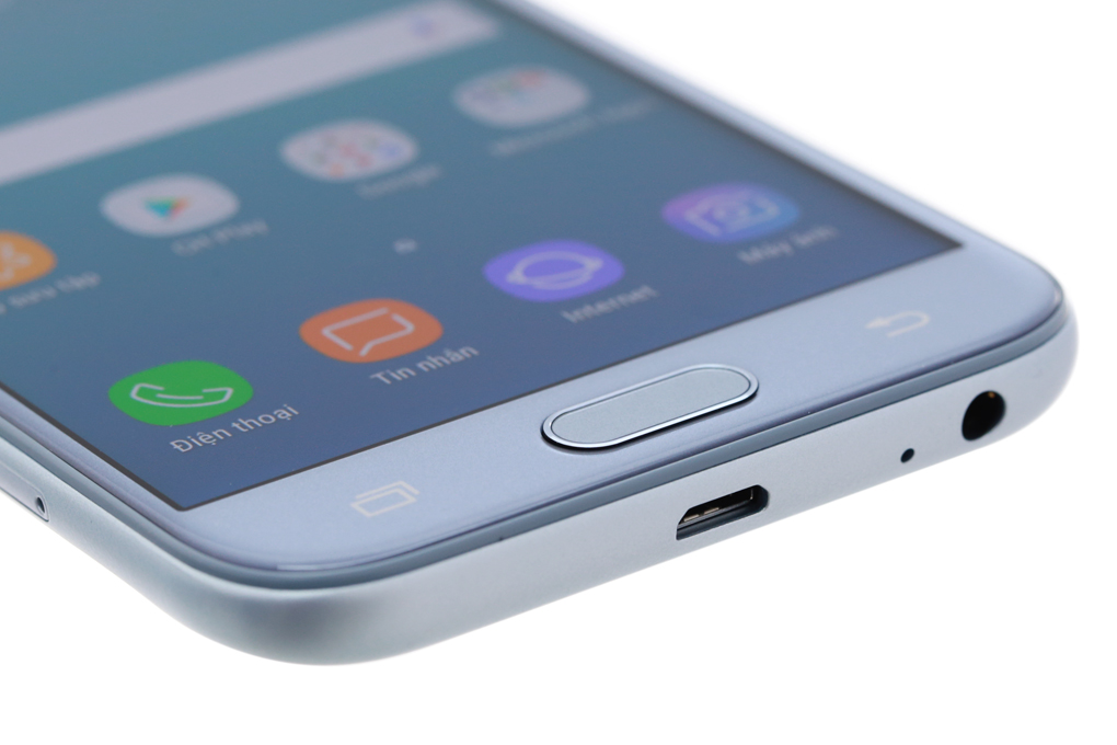 Thiết kế của điện thoại Samsung Galaxy J3 Pro