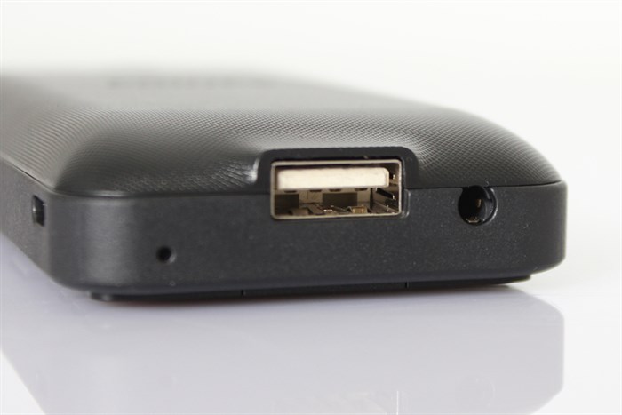 Điện thoại Philips E181 Màu Đen