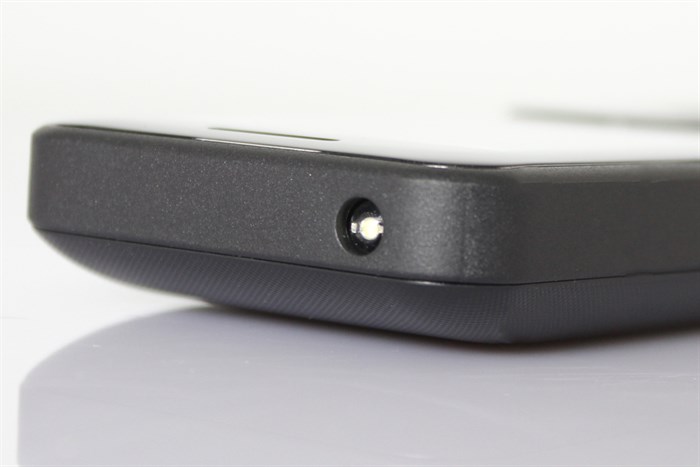 Điện thoại Philips E181 Màu Đen