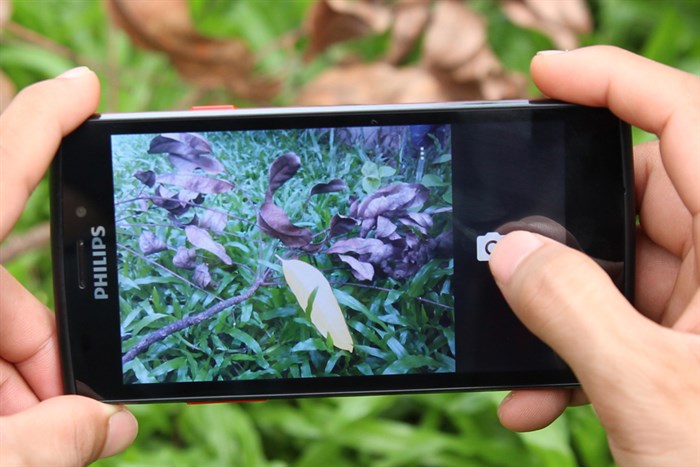 Điện thoại Philips S337