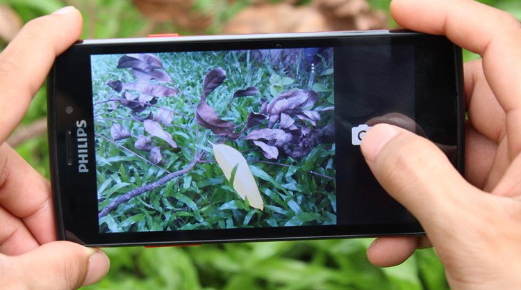 Điện thoại Philips S337