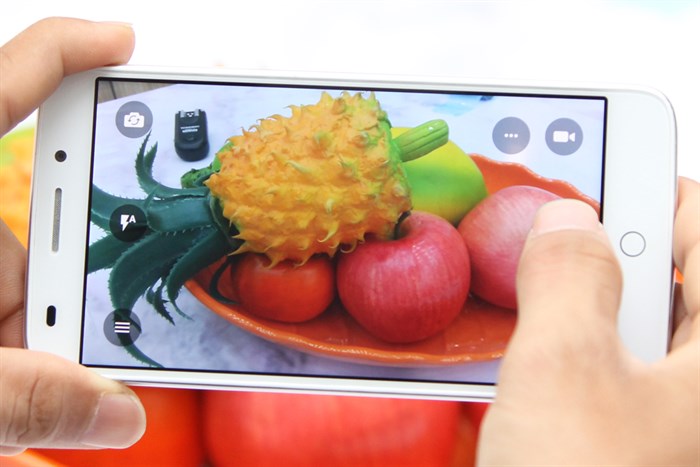 Điện thoại Obi Worldphone S507 Màu Trắng
